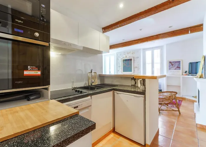 Tonnel - Welkeys Apartament